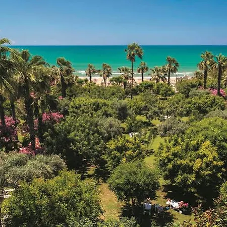 Defne Garden 4* Side